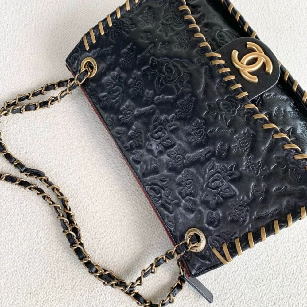 Chanel Women Pre-Loved Bag Very Good Condition - Picture 8 of 9